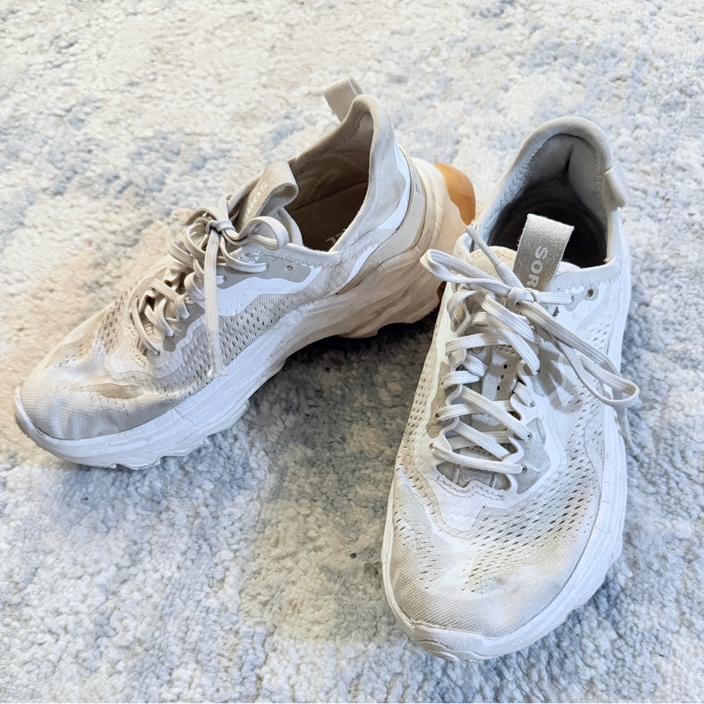 Sorel Kinetic Breakthru Tech Lace Shoes White Cream Chunky Sneakers Size 5.5 US